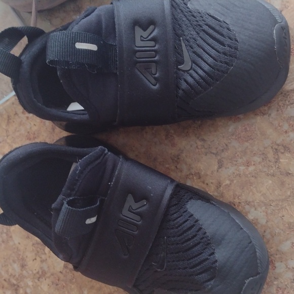 BABY BOYS COLLECTION OF SHOES...SIZES 4-8.  EXCELLENT CONDITION. AIR JORDAN, ETC - Picture 3 of 9